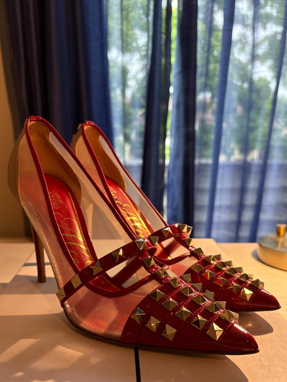 Valentino Garavani Rockstud Red Pointed-Toe Stiletto Pumps - Designer Style - Picture 9 of 9